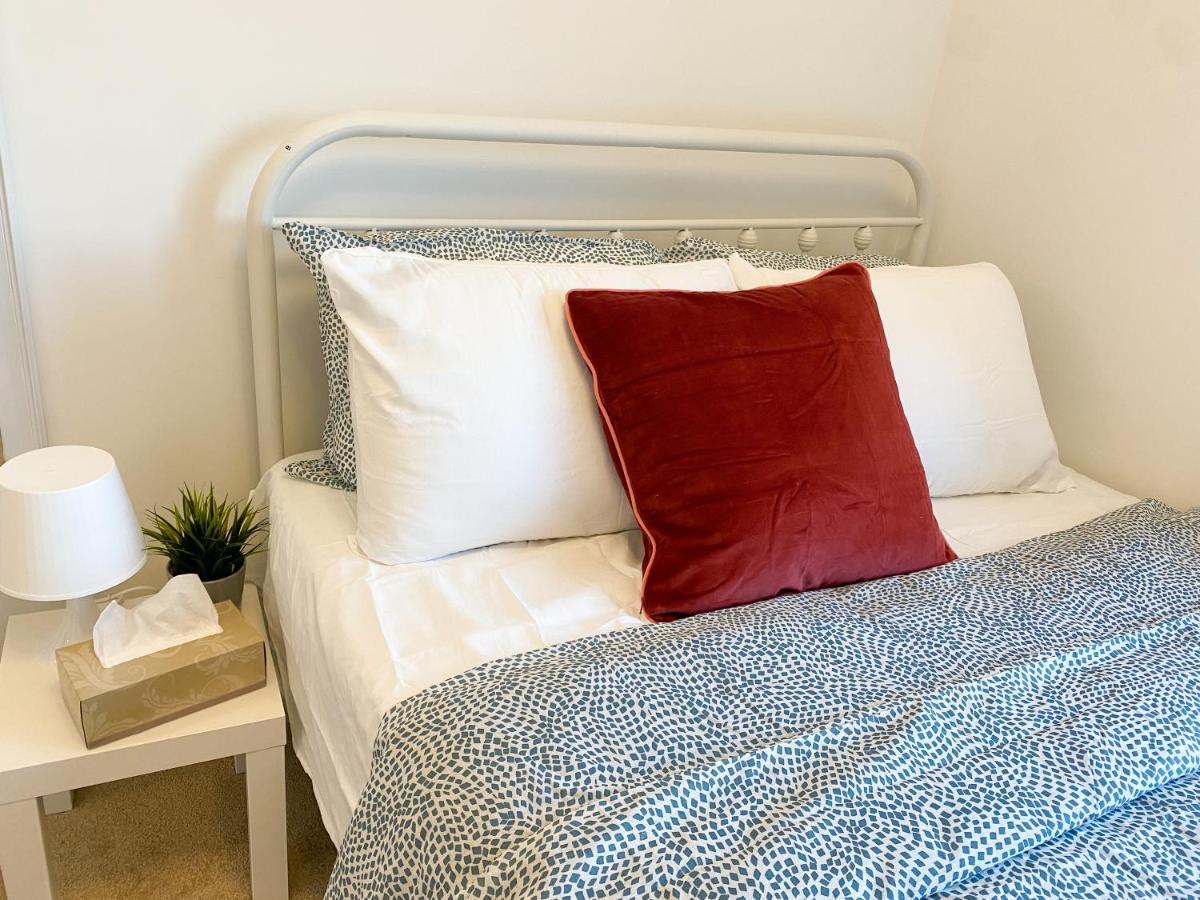 Elegant Rooms In Shared Townhouse Next To Beach Вітбі Екстер'єр фото